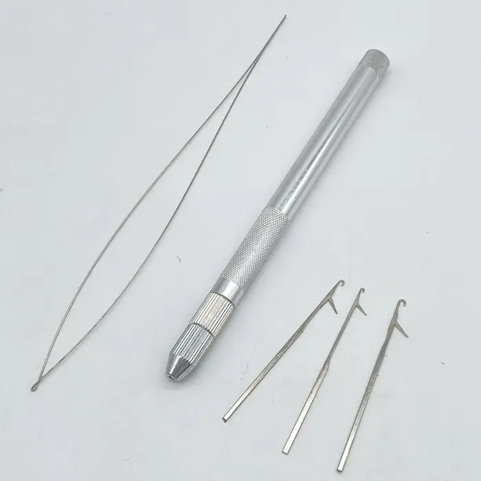 1 ensemble de tubes métalliques pour extensions de cheveux avec 3 aiguilles et 1 boucle