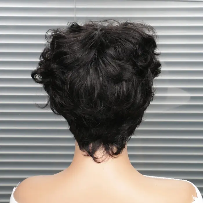 Perruque courte coupe pixie