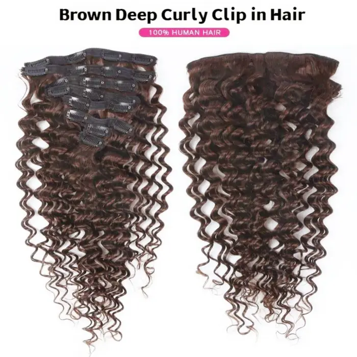 Pince bouclée brune dans les Extensions de cheveux vrais