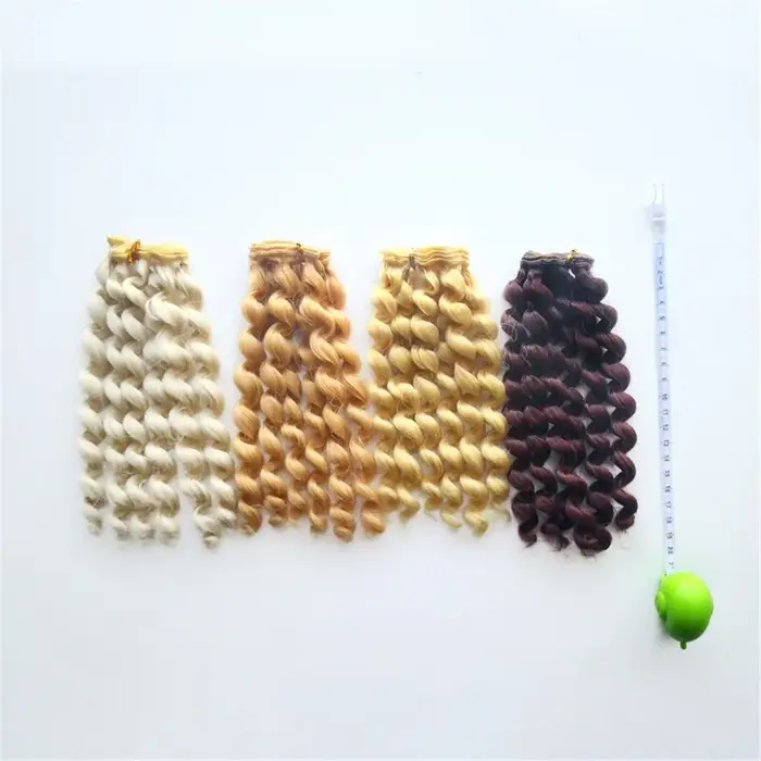 1 pièce Extensions de cheveux bouclés à visser 20*100cm pour toutes les poupées
