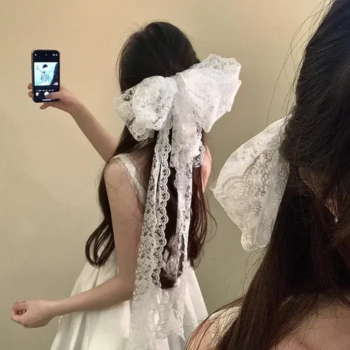 Pince à cheveux en dentelle française