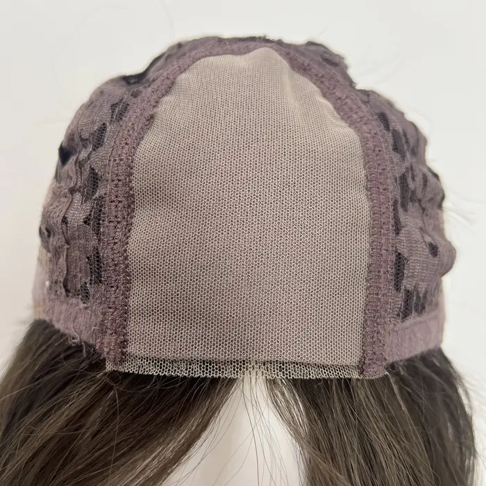Perruque marron miel Une femme