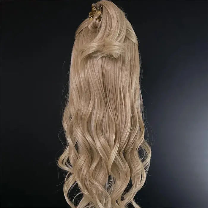 Perruque Lace Front Wig Balayage Blonde, partie libre, HD, aspect réaliste, racines brun foncé, fibre synthétique ondulée naturelle résistante à la chaleur