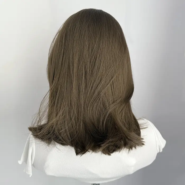 Perruque Bob Lace Front Wig synthétique courte et lisse, coupe superposée, 13x4, naissance des cheveux naturelle, usage quotidien, pour femmes