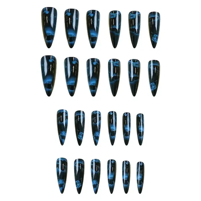 24 faux ongles papillon bleus à coller