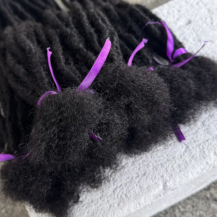 100% Extension Loc faite à la main cheveux humains