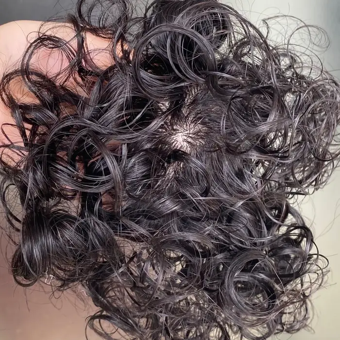 Cheveux bouclés Toppers pour femmes pince