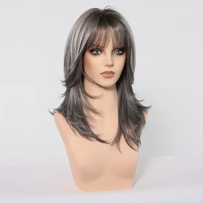 Perruque synthétique tendance avec cheveux ondulés mi-longs dans un style longueur menton