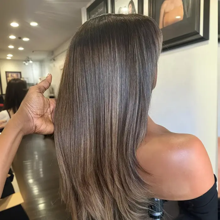 Perruque en cheveux humains HD Lace marron mélangé blond avec mèches blondes et frange, sans colle, brun clair avec mèches blondes, 22 pouces, en liquidation