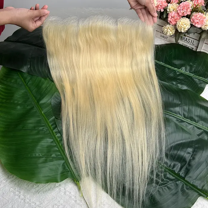 Frontale en dentelle invisible HD 13x6 # 613 cheveux humains droits colorés blonds pré-épilés nœuds