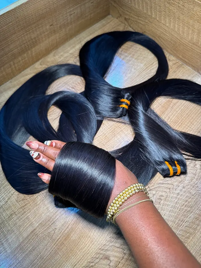 Extensions de cheveux humains lisses et épaisses de 26