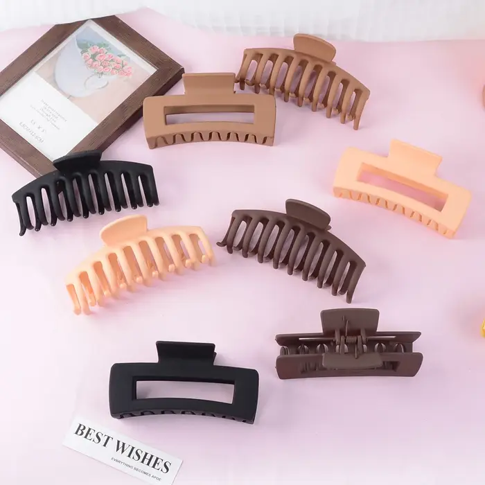 Pinces à cheveux noires pour femmes