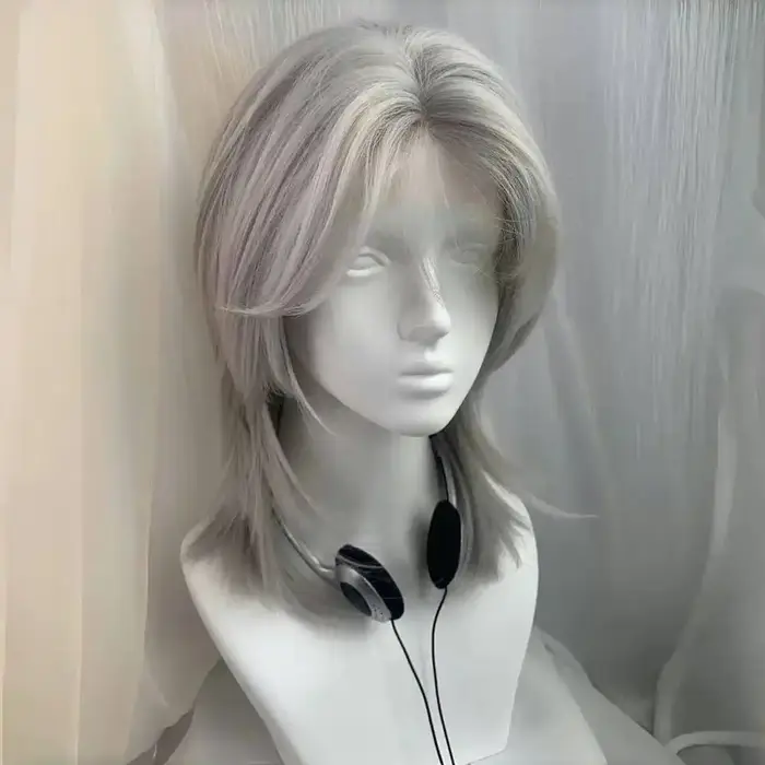 Lolita perruque synthétique front dentelle queue de loup cheveux courts bouclés argent gris superposition quotidien