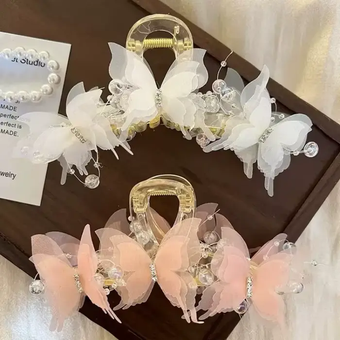 Pince à griffes papillon transparente bleu clair/rose |   Pince à cheveux Fairycore en perles et str