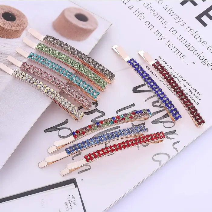 Pince à cheveux latérale en strass