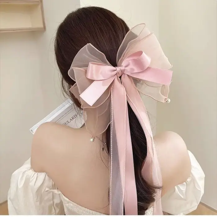 Pince à cheveux éthérée pour femme