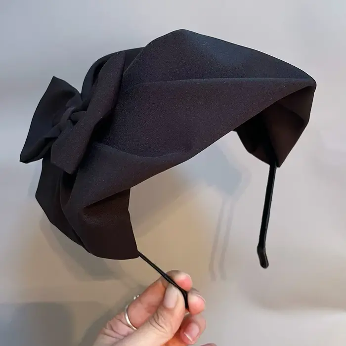 Pince à cheveux demi-bandeau français rétro
