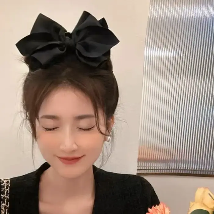 Pince à cheveux à gros nœud noir et blanc pour femmes