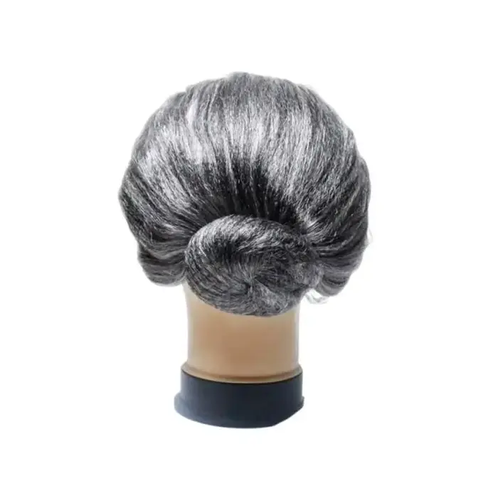 Perruque synthétique grise pour femme âgée