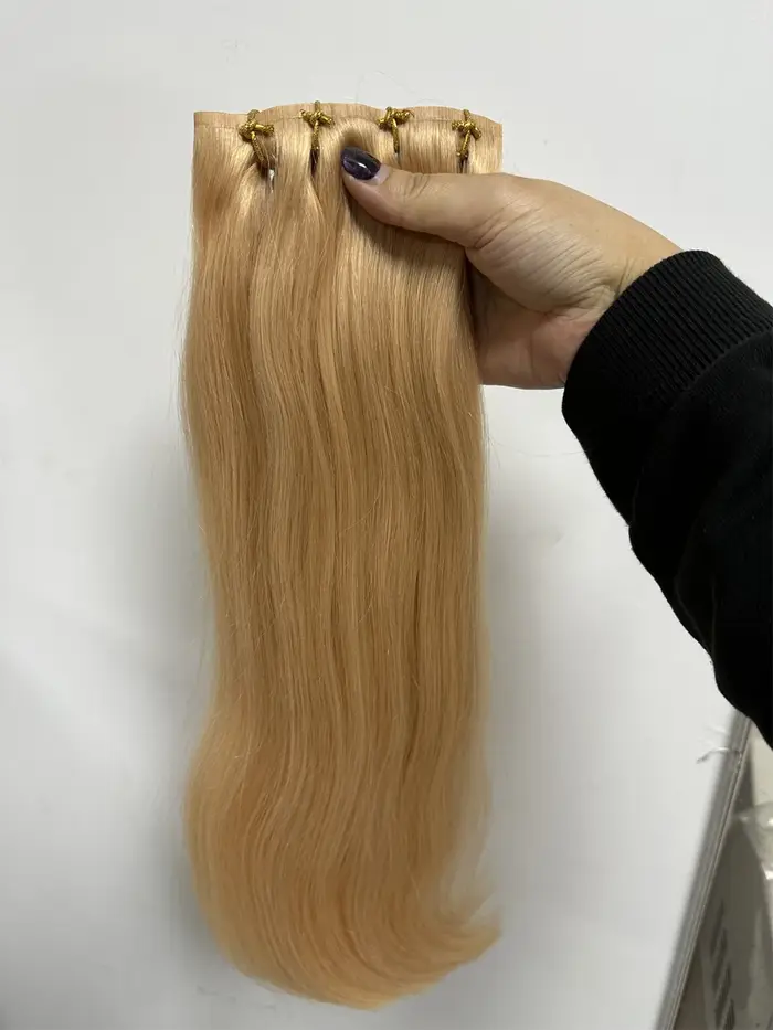 Extensions de cheveux à clipser et à coller