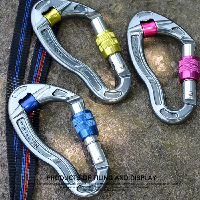 Clip d'escalade indéformable