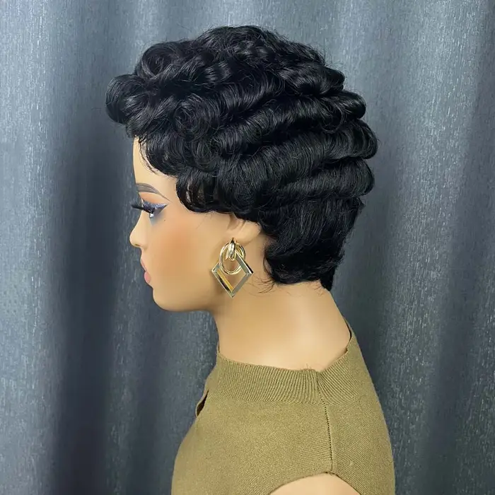 Perruques de cheveux humains courts pour femmes noires bouclés couches coupe lutin perruque Remy