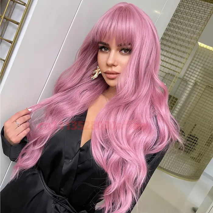 Perruque synthétique longue rose bouclée ondulée tendance avec frange