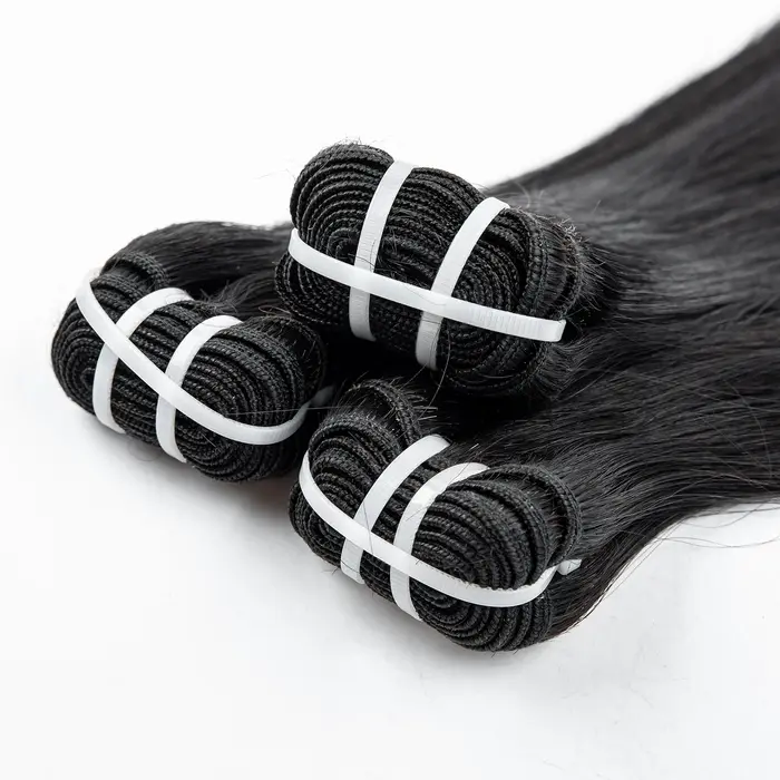 Bundles de cheveux humains raides vietnamiens Sophia