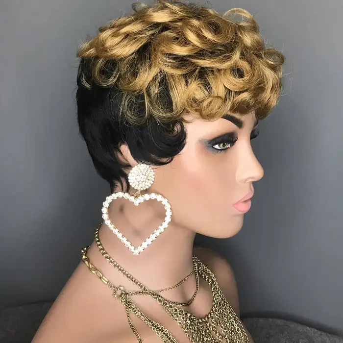 Perruques courtes de style pixie pour femmes noires, perruques courtes noires bouclées de style pixi