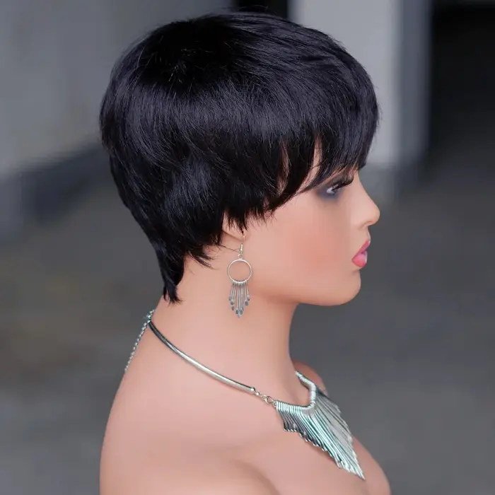 Perruque synthétique courte noire naturelle de style pixie