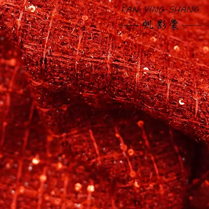 Le tissu tweed à carreaux rouges pour manteau bricolage