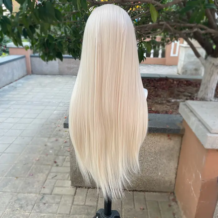Costume d'elfe style Peak Platinum ‌ Perruques Lace Front Synthétiques Blondes 13x4 pour Femmes