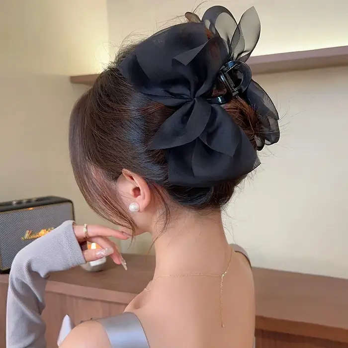 Pince à cheveux grande taille en maille avec nœud